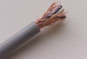 Кабель для передачи данных экранированный 5х0.14 медный гибкий 5 жильный пять многопроволочных жил сечением 0.14 кв. мм в экране медного плетения внешний диаметр 6.2 мм liycy data cable 5 x 0.14 купить 26 awg с доставкой по Киеву за приемлемую цену 